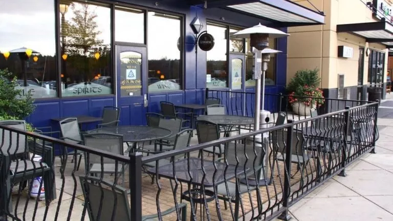 5 BEST HAPPY HOURS IN REDMOND WA - Image2.png