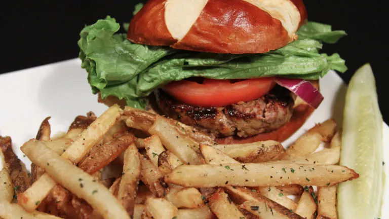 5 BEST HAPPY HOURS IN REDMOND WA - Image5.png