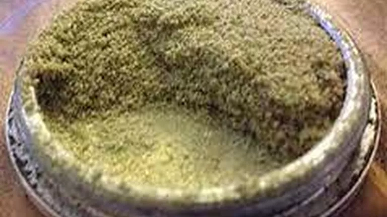 What is a Cannabis Grinder_What is a Weed Grinder 2.png